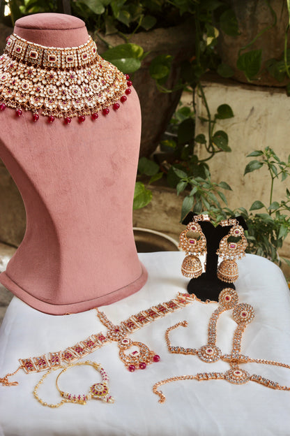 Pink Bavya Kundan Bridal Jewellery Set