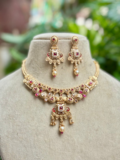 Red Mira Kundan Jewellery Set