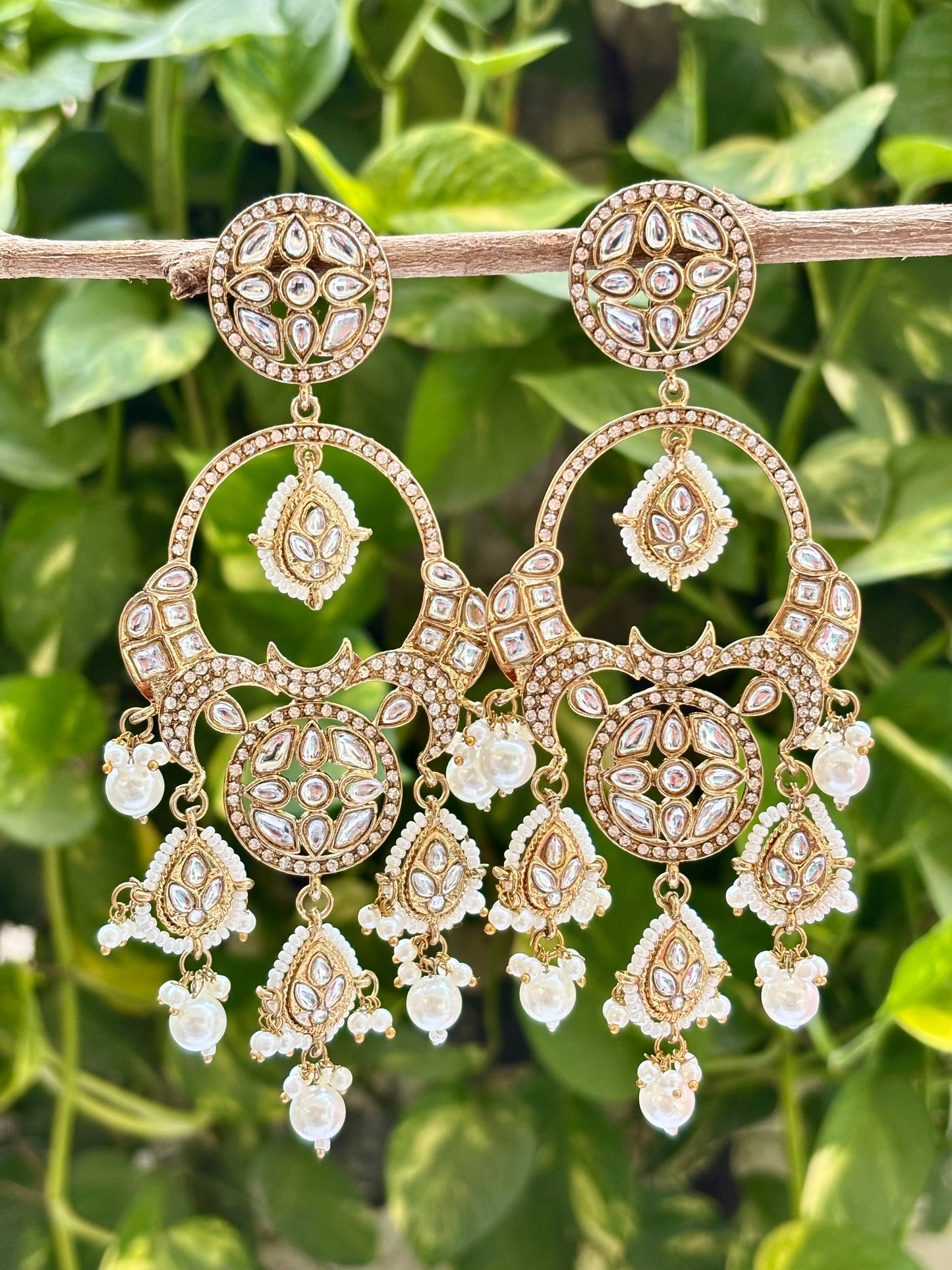 Antique White Isla Chandbali