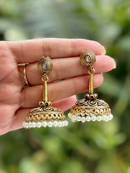 Antique Kundan Sara Jhumka