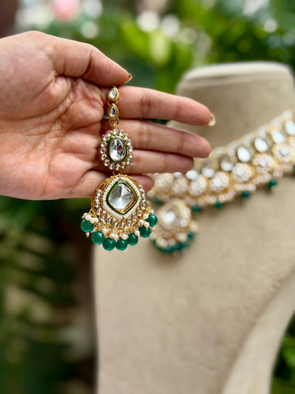 Green Krati Kundan Jewellery Set