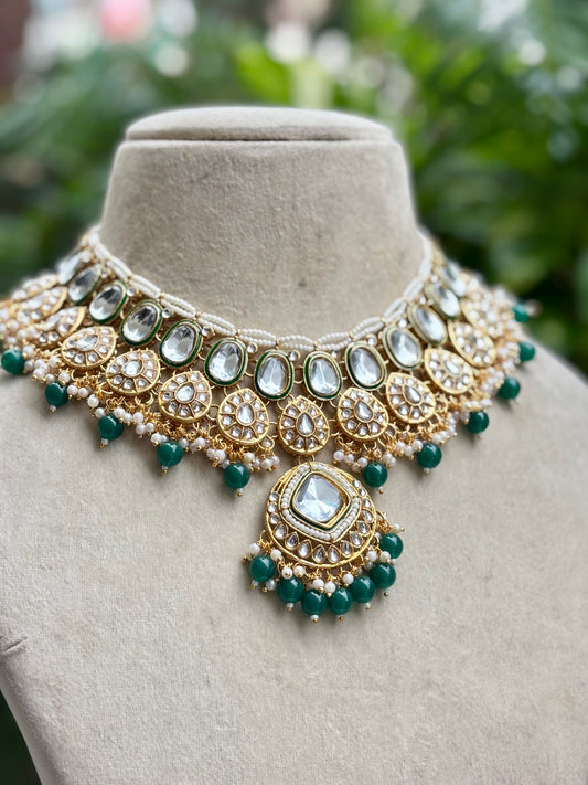 Green Krati Kundan Jewellery Set