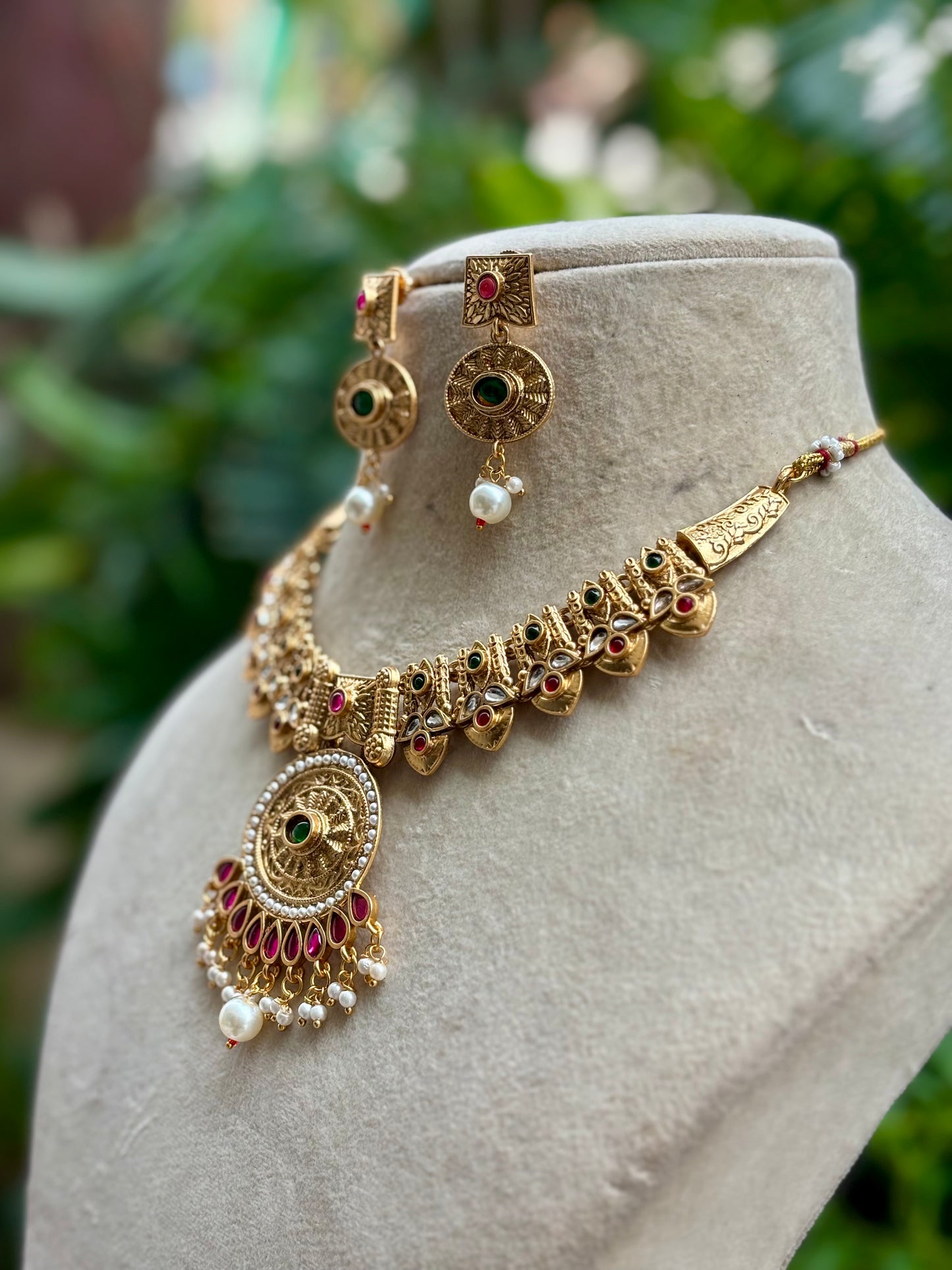 Multicolour Vanya Kundan Jewellery Set