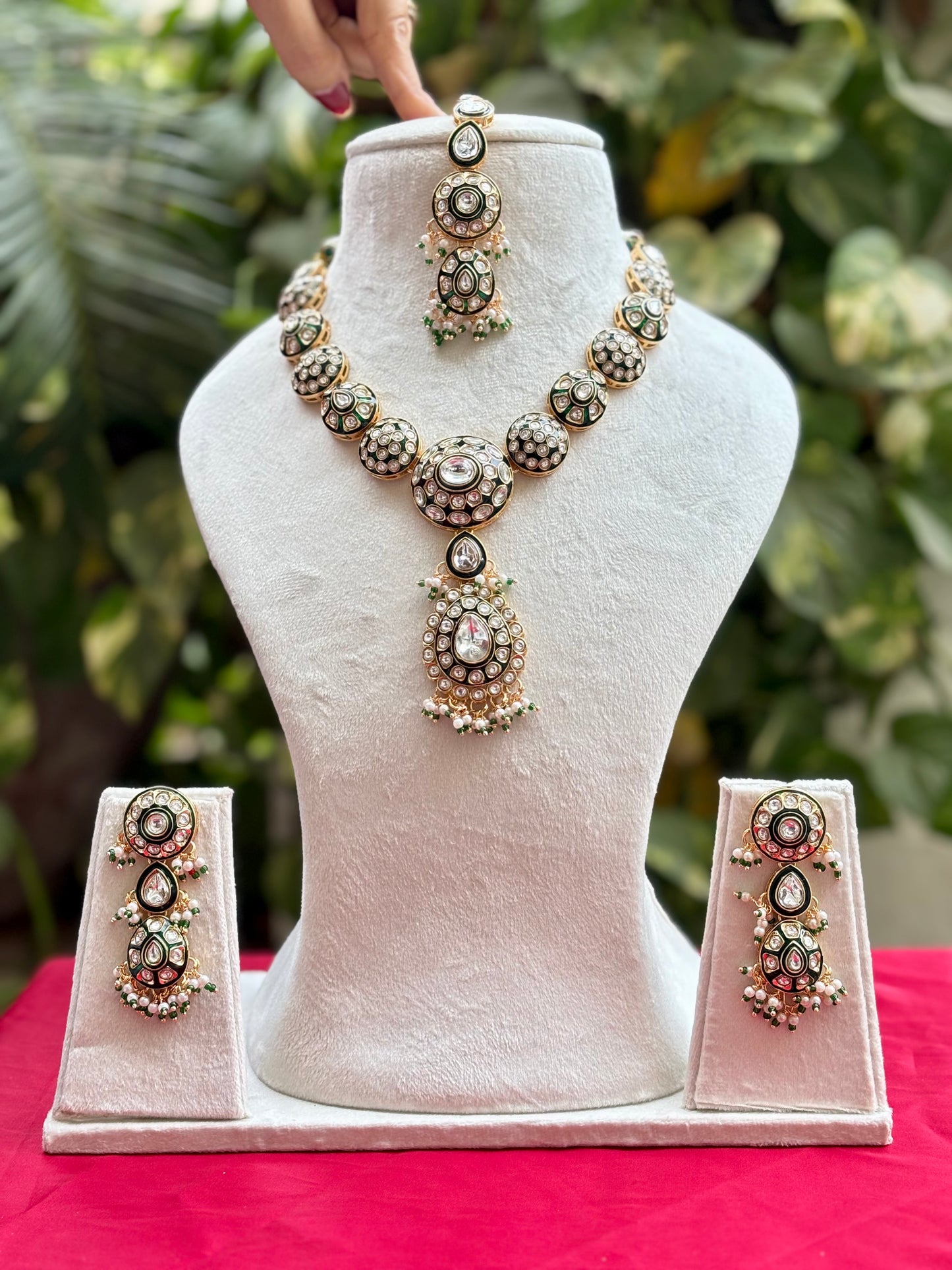 Green Reshika Kundan Bridal Jewellery Set