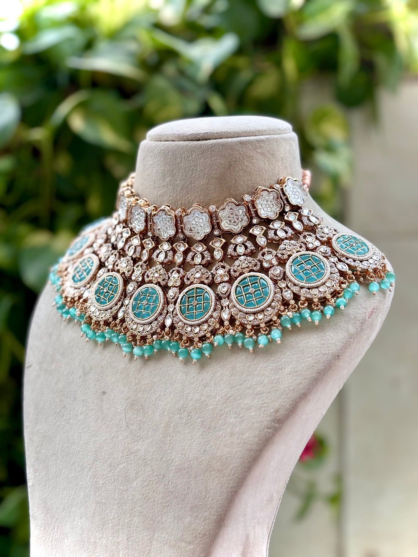 Mint Samiyara Kundan Bridal Jewellery Set