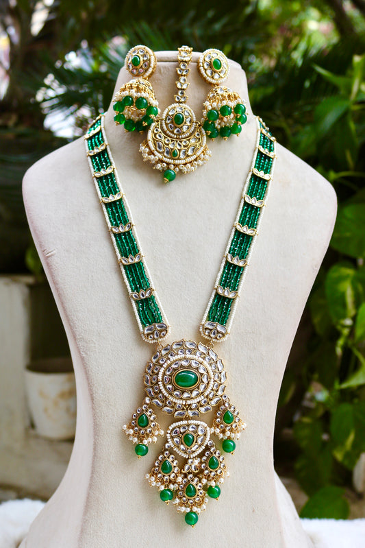 Emerald Sabya Kundan Jewellery Set