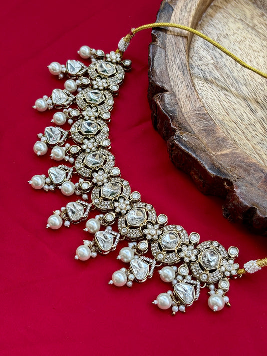 Antique Ena Kundan Jewellery Set