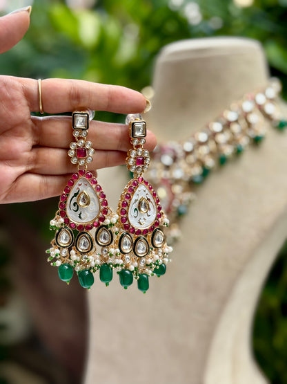 Green Reshu Kundan Jewellery Set