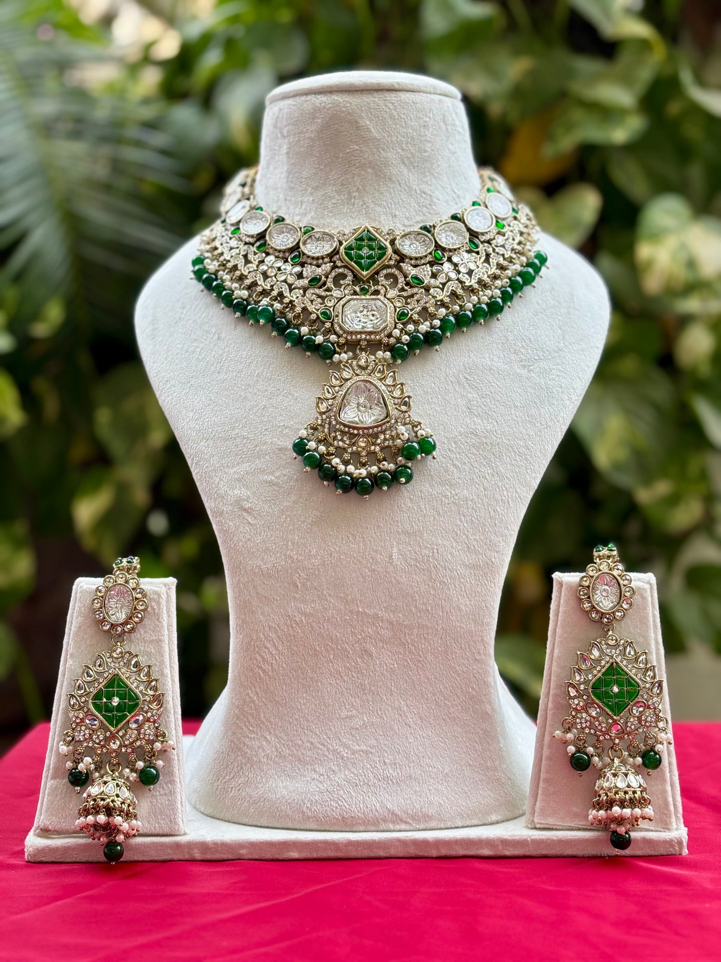 Green Asha Kundan Bridal Jewellery Set