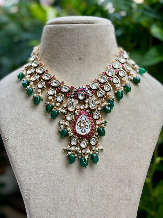 Green Reshu Kundan Jewellery Set