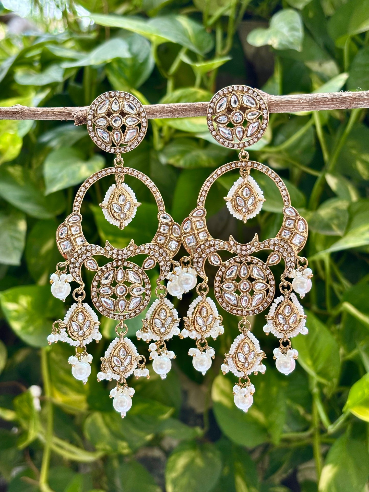 Antique White Isla Chandbali