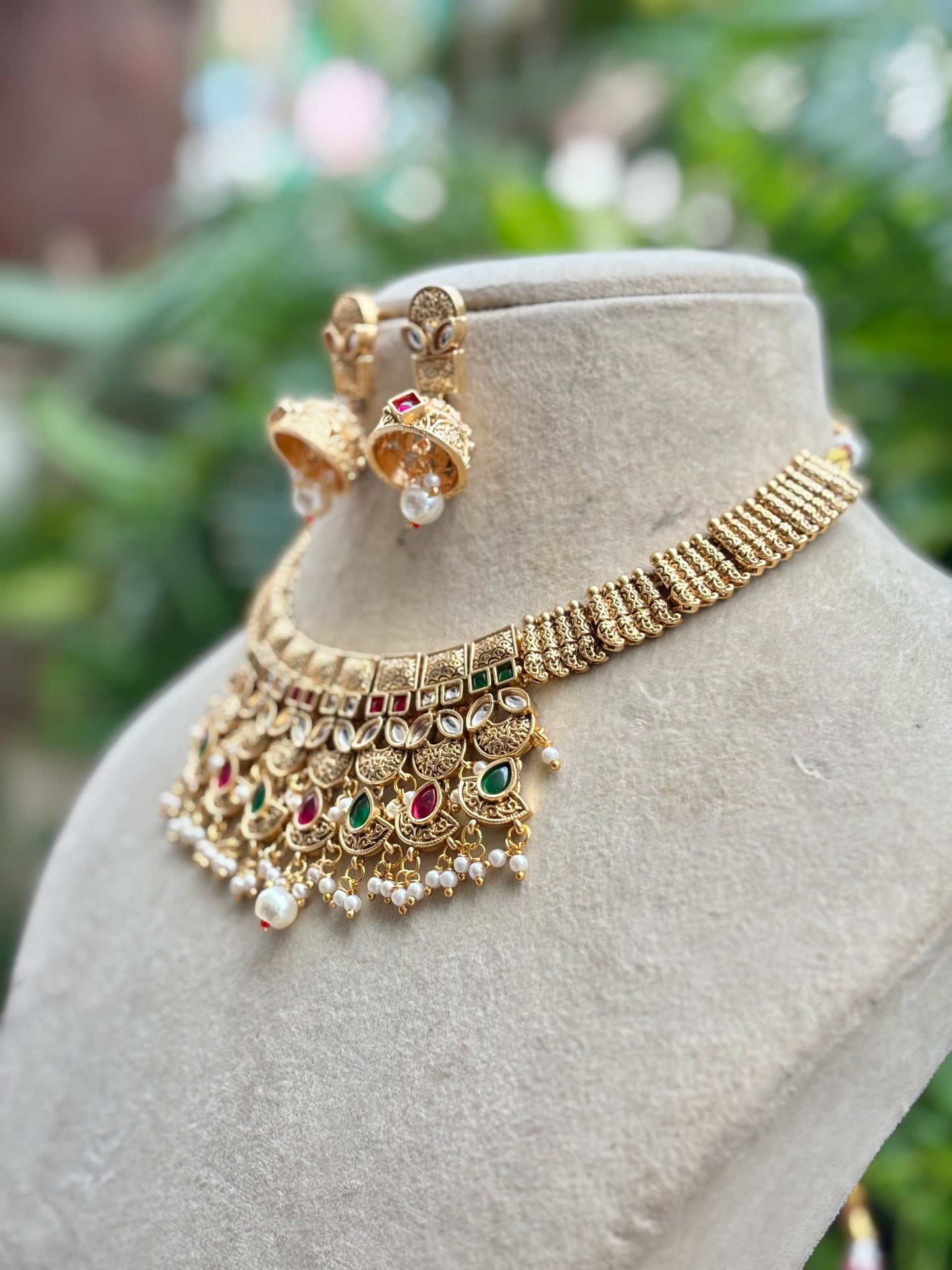Multicolour Sia Kundan Jewellery Set