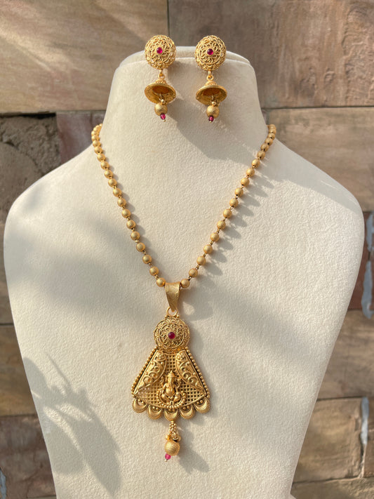Golden Ganesh Temple Jewellery Set